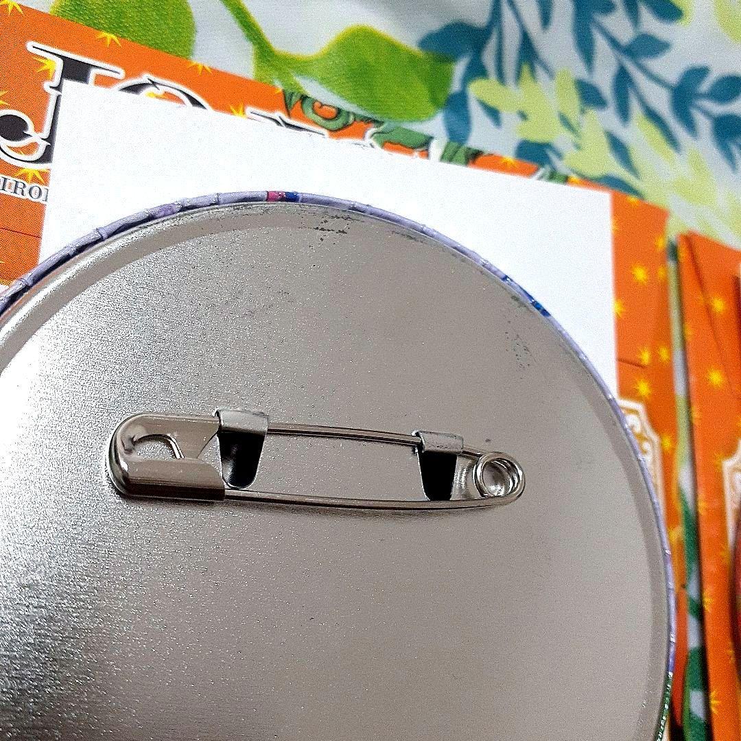 ジョジョ展 護衛チーム COLLECTION缶バッジ 2点セット - メルカリ