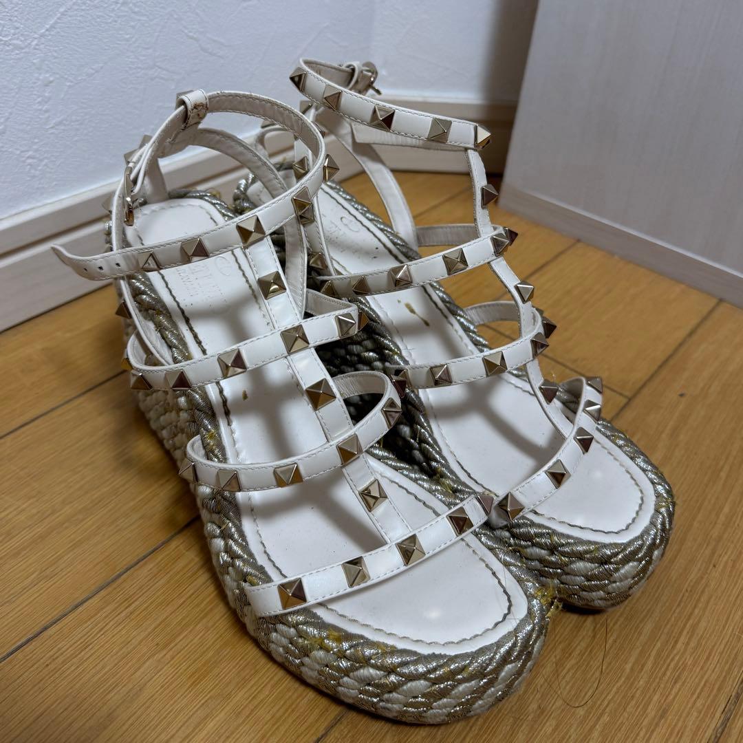 ヴァレンティノ　ロックスタッズサンダル 中古・古着通販】VALENTINO (ヴァレンティノ) ロックスタッズサンダル