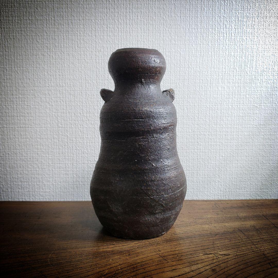 花器　焼締め　締焼き　耳付花入　滲みあり　江戸後期 伊賀耳付花入 | 鶴田 純久の章 お話