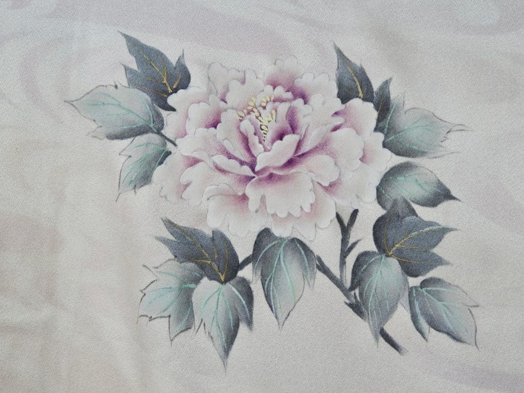 お値下げします！【仮縫い・未仕立て】振袖 正絹 白地 孔雀と牡丹柄