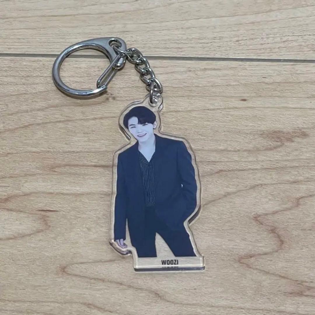 SEVENTEEN 세븐틴 ウジ うじ woozi 우지 歴代グッズ① - メルカリ