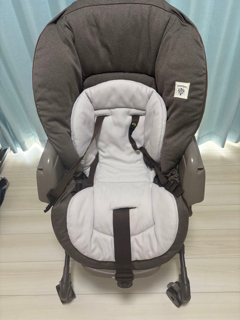 Combiのnemulila AT SWING LM