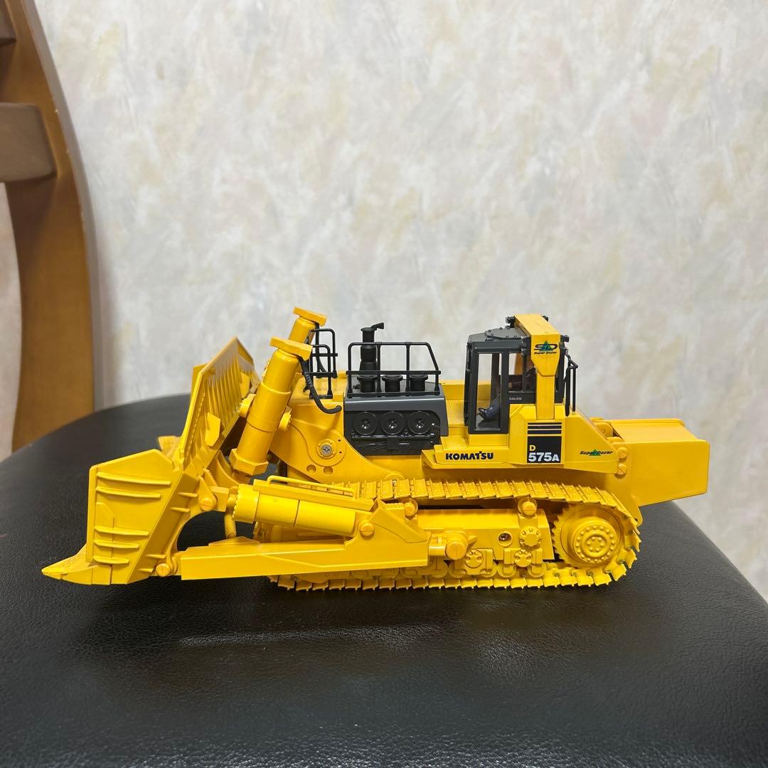 京商 ブルドーザー KOMATU D575A-3 SD 1/50値下げしたよ‼️ - メルカリ