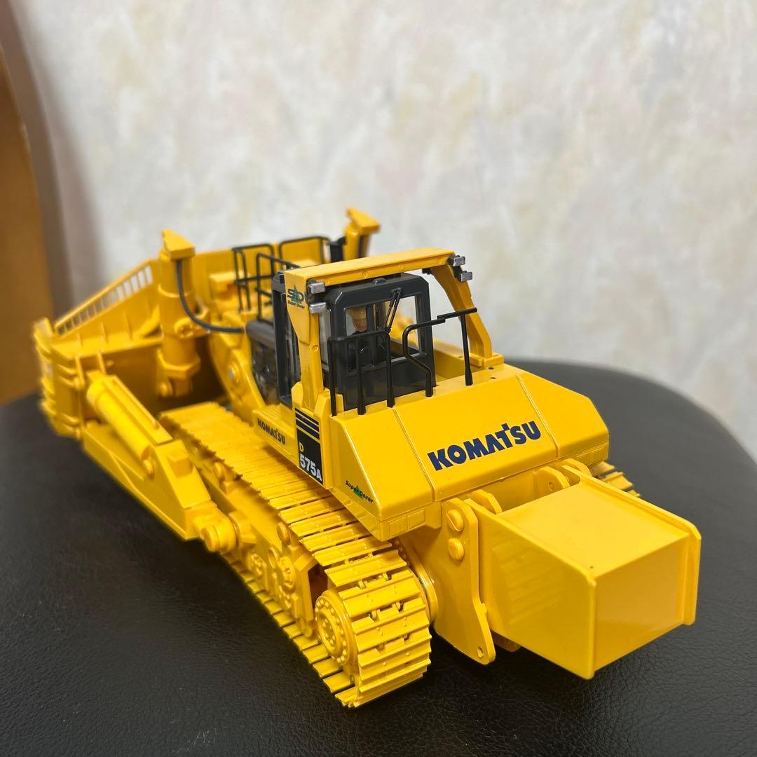 京商 ブルドーザー KOMATU D575A-3 SD 1/50値下げしたよ‼️ - メルカリ