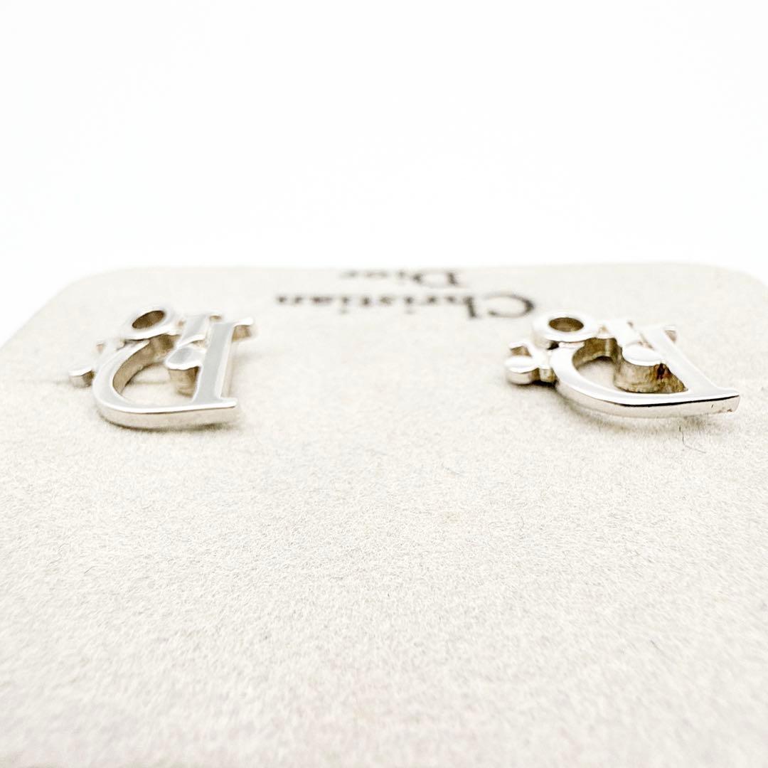 3064 極美品✨ Dior ピアス CD ロゴ 希少 刻印 - メルカリ