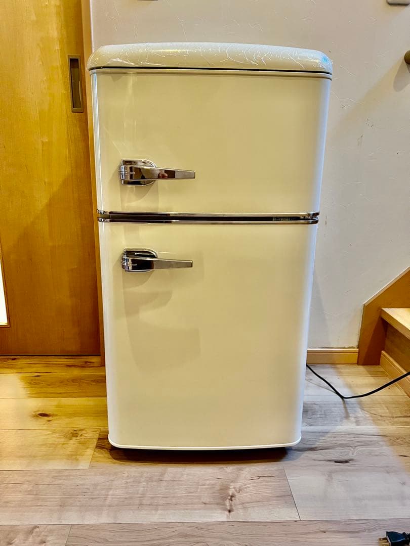 レトロな小型冷蔵庫 81L アイリスオーヤマ IRIS OHYAMA（アイリスオーヤマ） 冷蔵庫 一人暮らし 二人暮らし 新