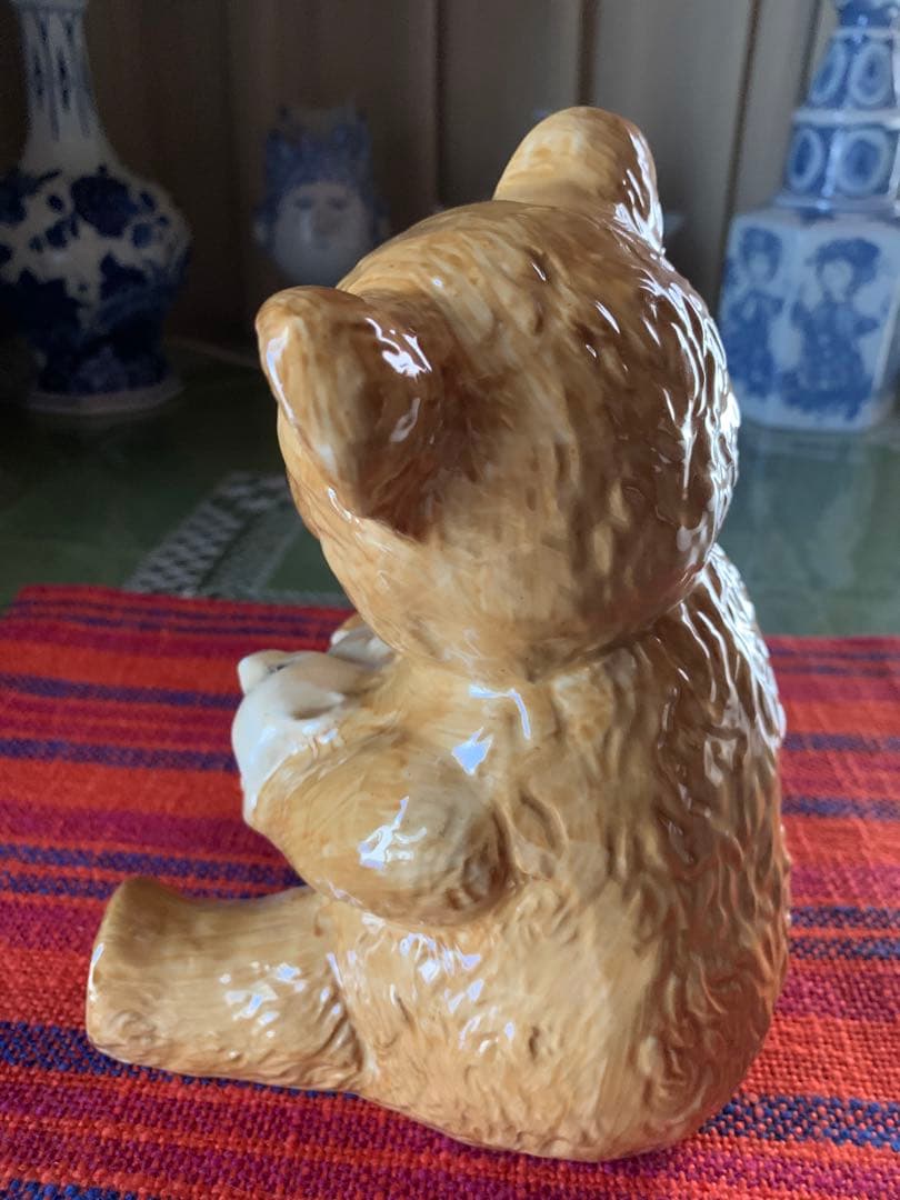 イギリスアンティーク クマさんがクマちゃんを抱っこしてるレアな陶器