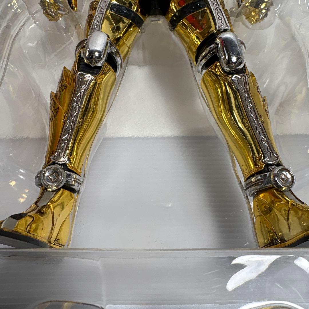 白*狗様 特価品 キラメキビト煌人 魔戒騎士ガロ 牙狼 12インチ 黄金