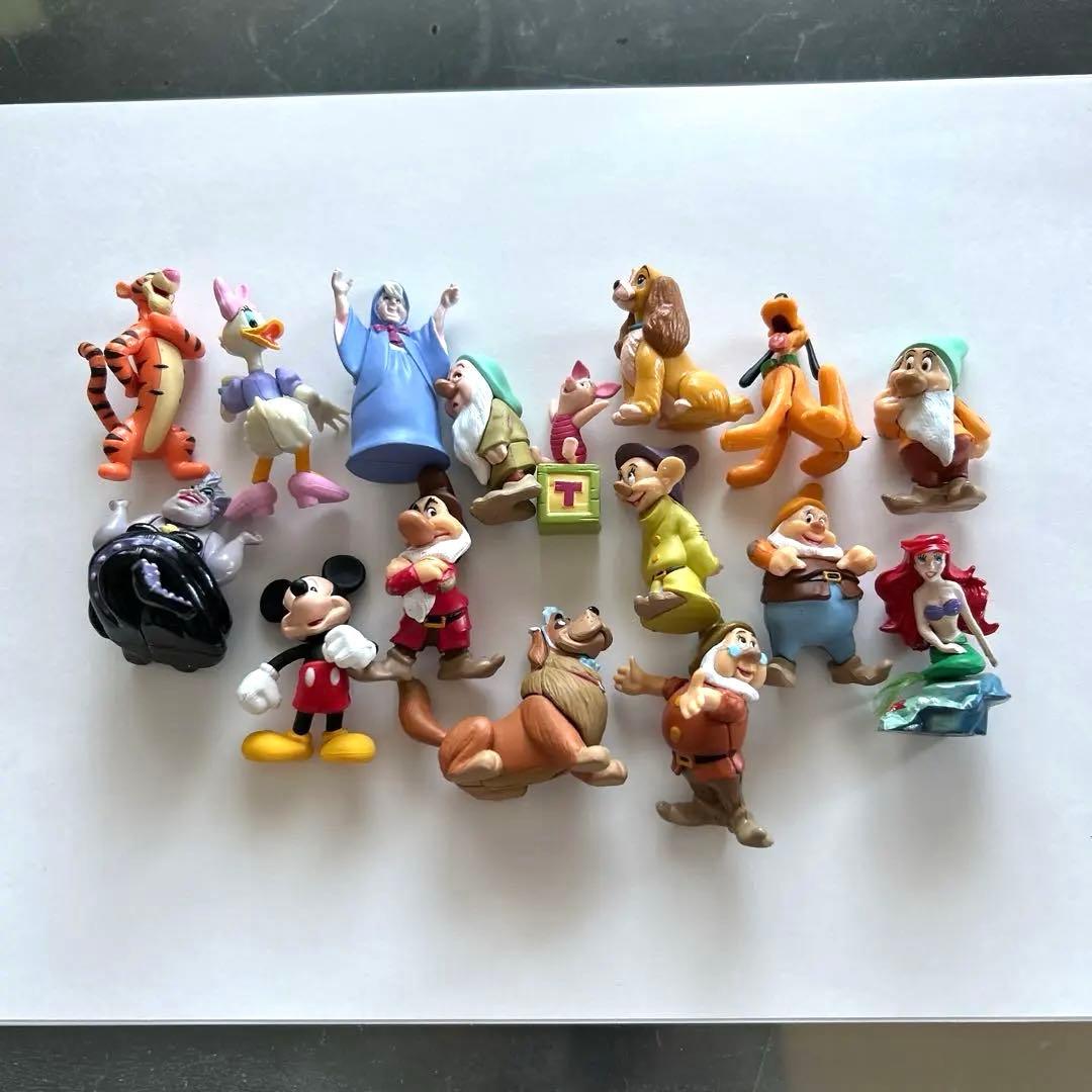 チョコエッグ ディズニーフィギュア16種類セット - メルカリ