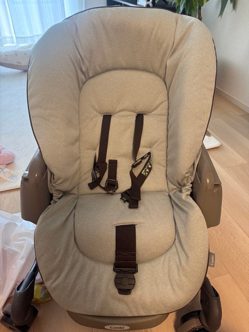 combi 自動ネムリラ 楽天市場】コンビ ネムリラ コードレス電動 シュクルベージュ BE 正規