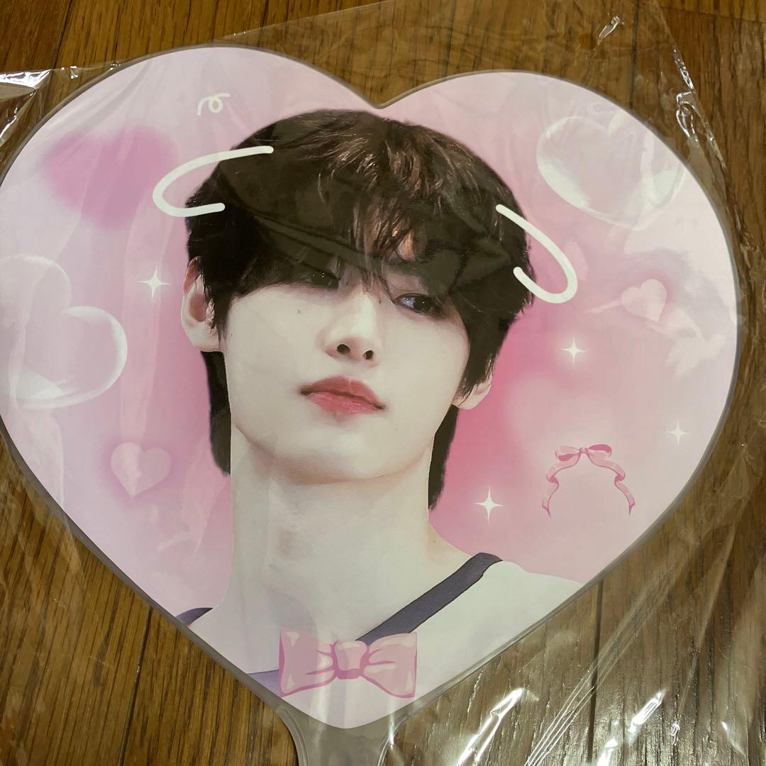 お値下げ ソンフン うちわ 新品未開封 ENHYPEN 複数割引でお得 - メルカリ