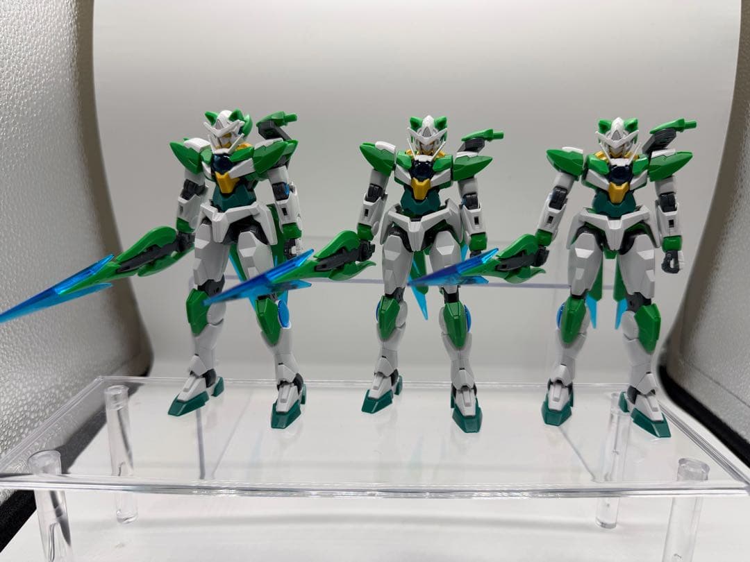 HG 1/144 シアクアンタ、ダブルオー ビルド系 ガンプラまとめ売り