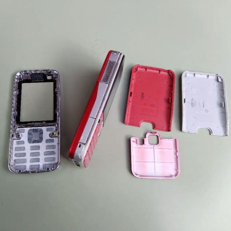 NTTドコモ ノキア NM706i 稼働品 本体 （充電器／取扱説明書／CD付）