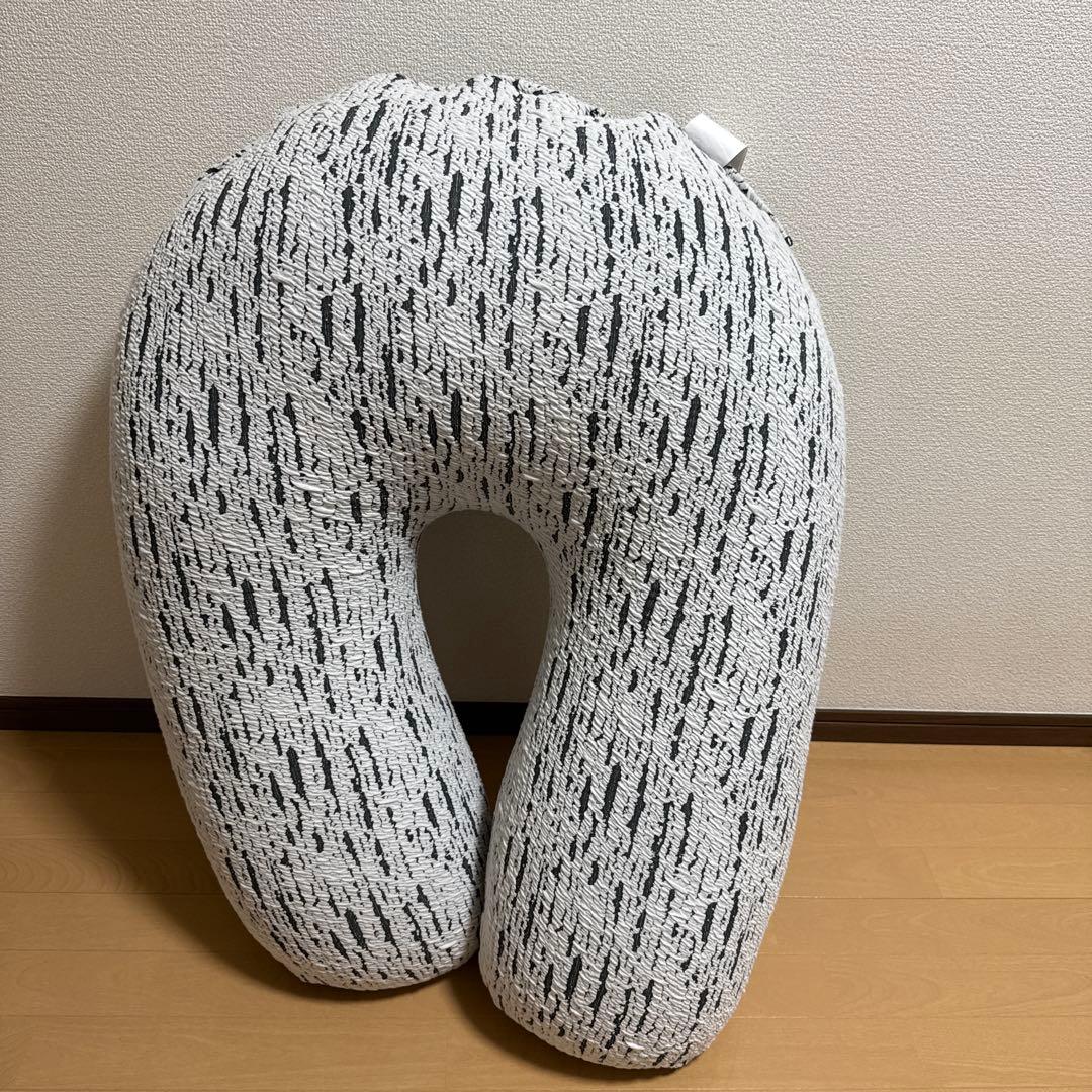 【美品】ヨギボー yogibo ラックスサポート ライトグレー U字型 美品】ヨギボー yogibo ラックスサポート ライトグレー U字型 最終