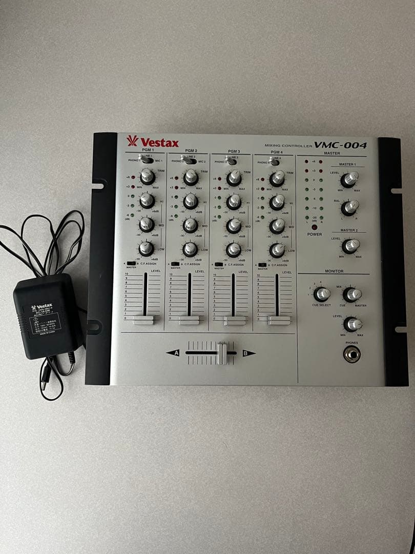 Vestax VMC-004 DJミキサー　通電未確認 Vestax VMC-004XLu DJ Mixer with TUB-1 USB Audio Interface | eBay