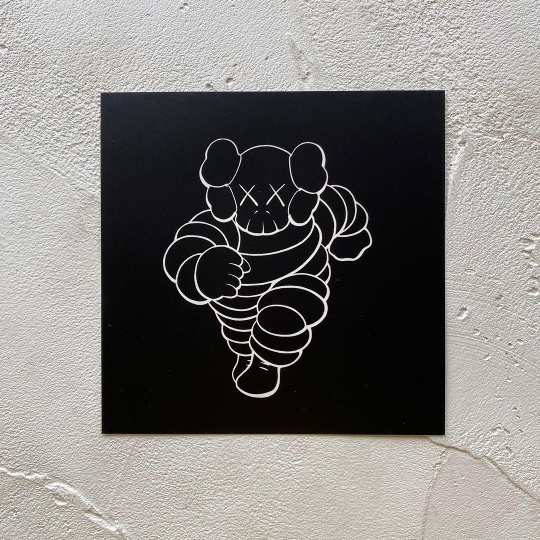 KAWS × realmadHECTIC 限定品 ビンテージ フライヤー チラシ Kaws Clean Slate Figure Canvas Art | Poster Print - Canvastoria