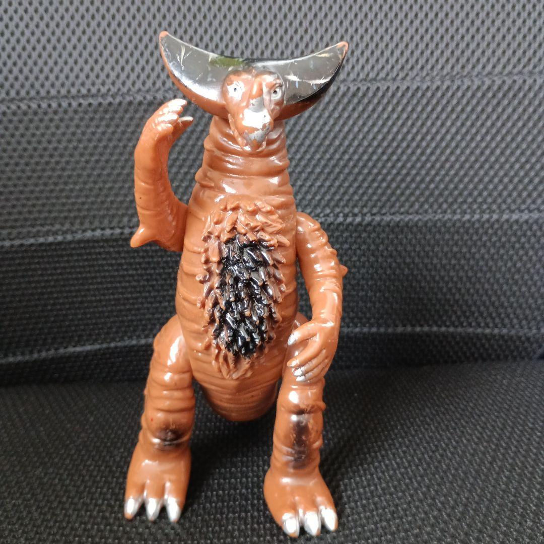 ゴモラ ソフビ1983 - メルカリ