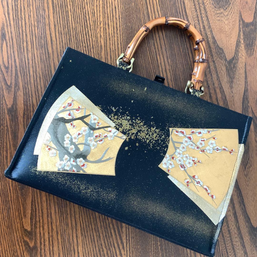 きらめく扇面に刺繍の白梅 袋帯 リメイク バンブーハンドルバッグ 浅型