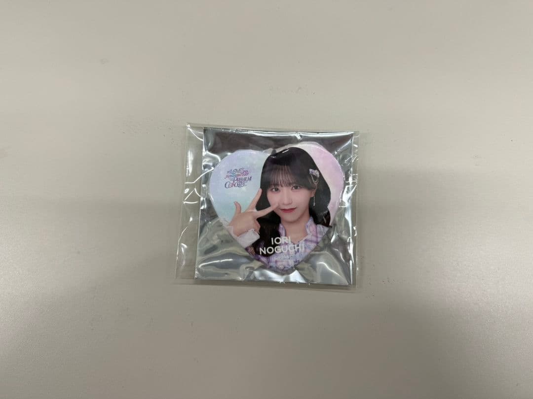 イコラブ 野口衣織 缶バッジ - メルカリ