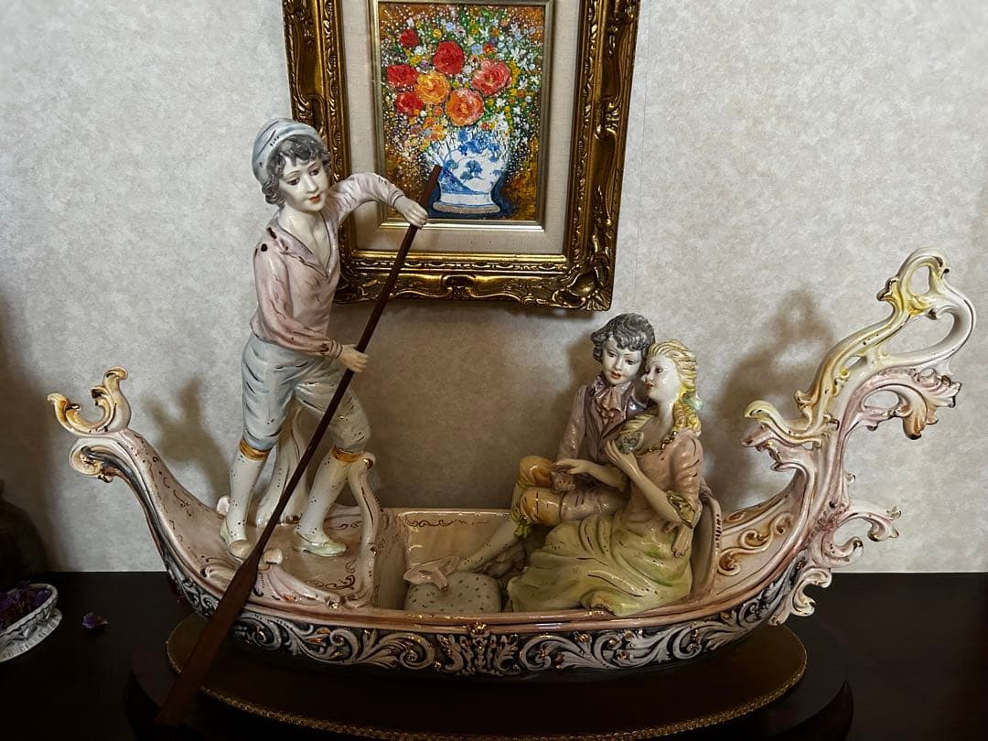 ベネチア仮装パーティ帰りゴンドラの恋人達