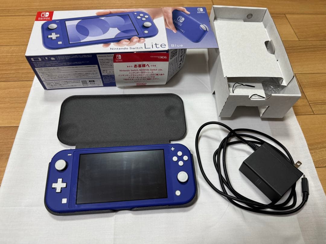 Nintendo Switch Lite ブルー 本体　本体ケース　充電器 Nintendo Switch Lite ブルー 本体 充電器 箱 ケース - メルカリ