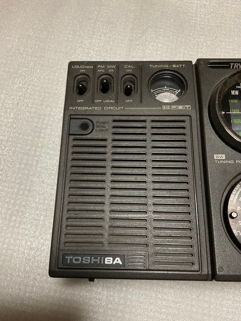 TOSHIBA／TRY X1600。ICラジオ。FM SW MW 3バンド。 - メルカリ