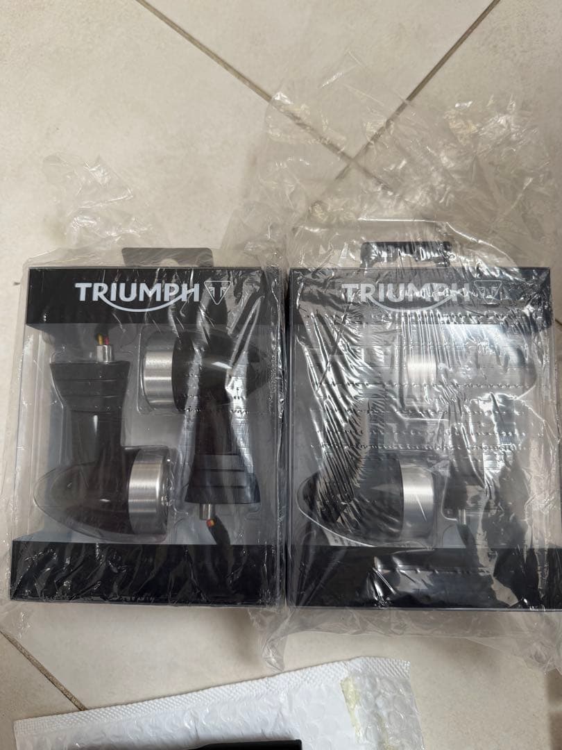 トライアンフ ボンビネルボバー2025 LEDウインカーカスタムセット※お値