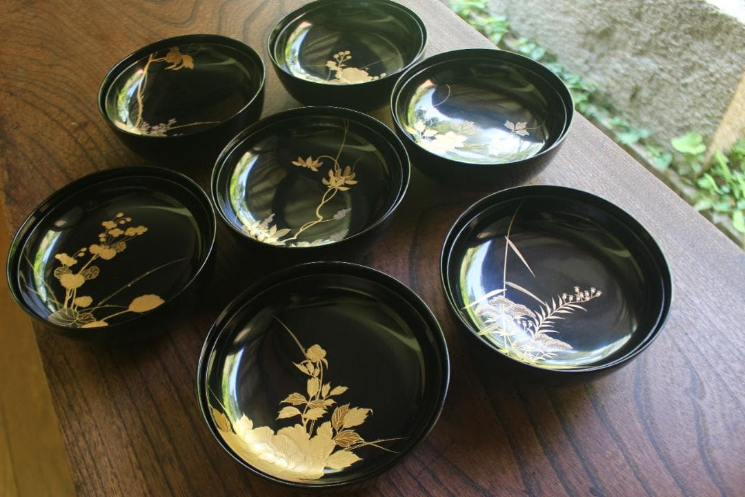 時代逸品！時代黒漆に極上草花蒔絵の映えるお椀7点（検輪島塗蒔絵椀