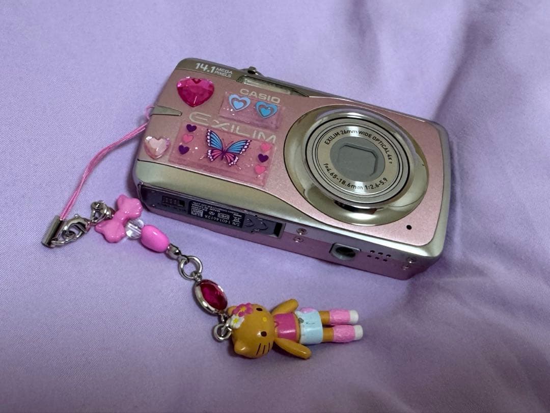 CASIO カメラ　EX-Z550 ピンク コンデジ EX-Z550 - デジタルカメラ - CASIO