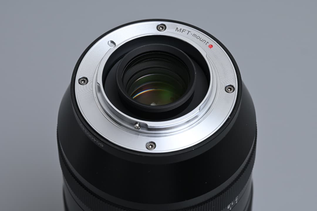 SIRUI 75mm F1.8 1.33X　アナモルフィックレンズ 4/3用