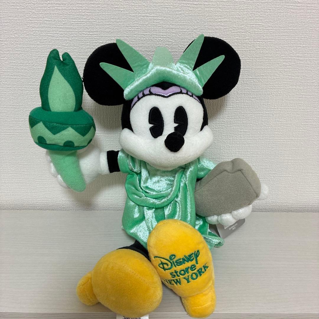 ニューヨーク ミニー ぬいぐるみ ディズニーストア 自由の女神 - メルカリ