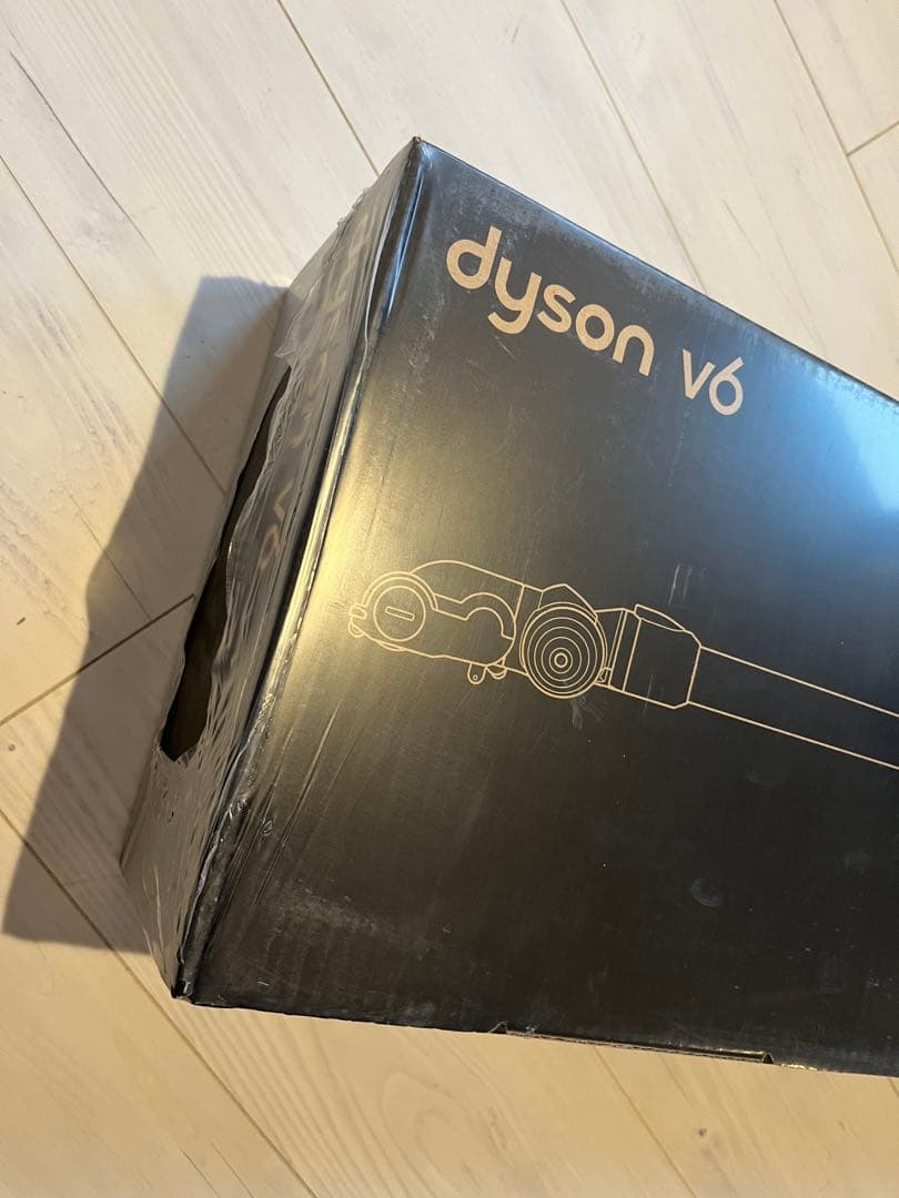 【新品未使用】Dyson v6 スティッククリーナー本体 Dyson スティッククリーナー v6本体 + 付属品 L108627530 - 掃除機