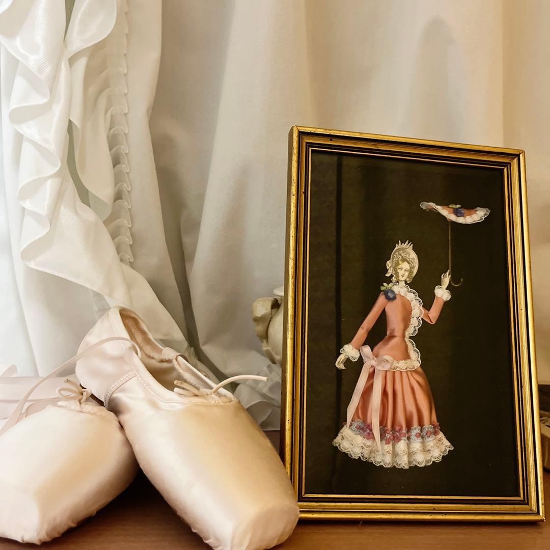 フランスアンティーク額装&バレエシューズ2点セット フランス製 額絵 アンティーク｜インテリア専門店エルジュエル