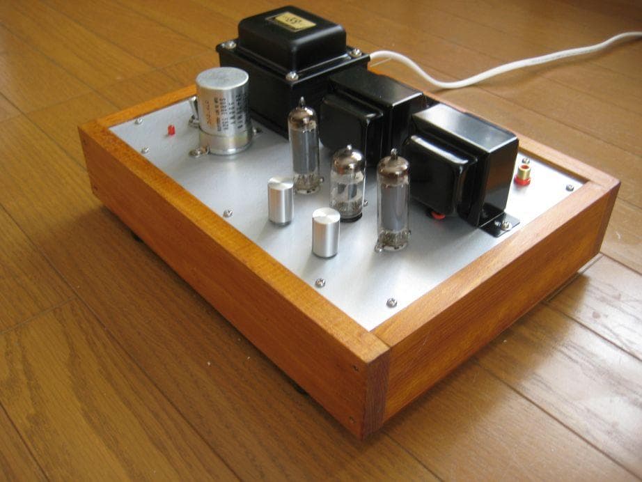 k*1様 真空管アンプ/6AQ5シングル・アンプ/6AR5兼用（自作品）/予備球