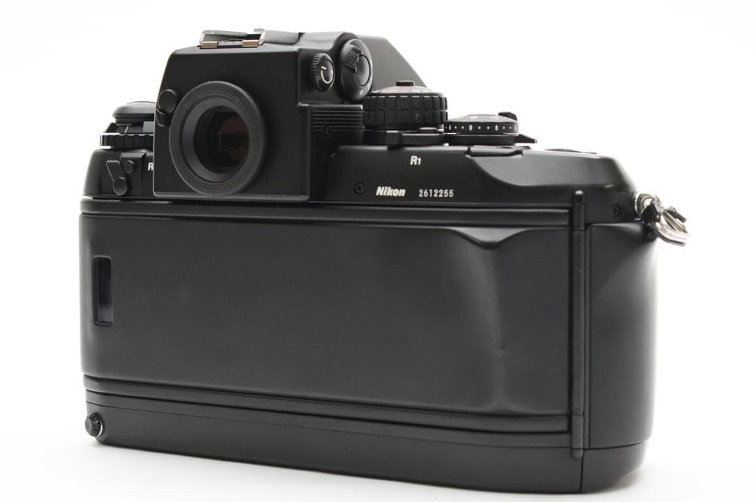 【美品】ニコン Nikon F4 《ストロボ・レンズ4本その他付属品》