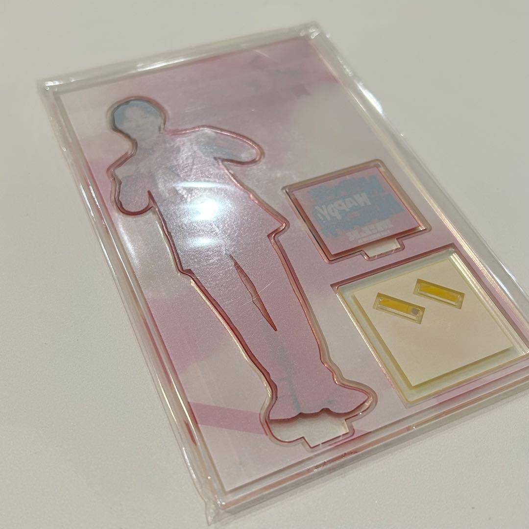 m!lk 吉田仁人 アクスタ 赤衣装 ハハハッピー - メルカリ