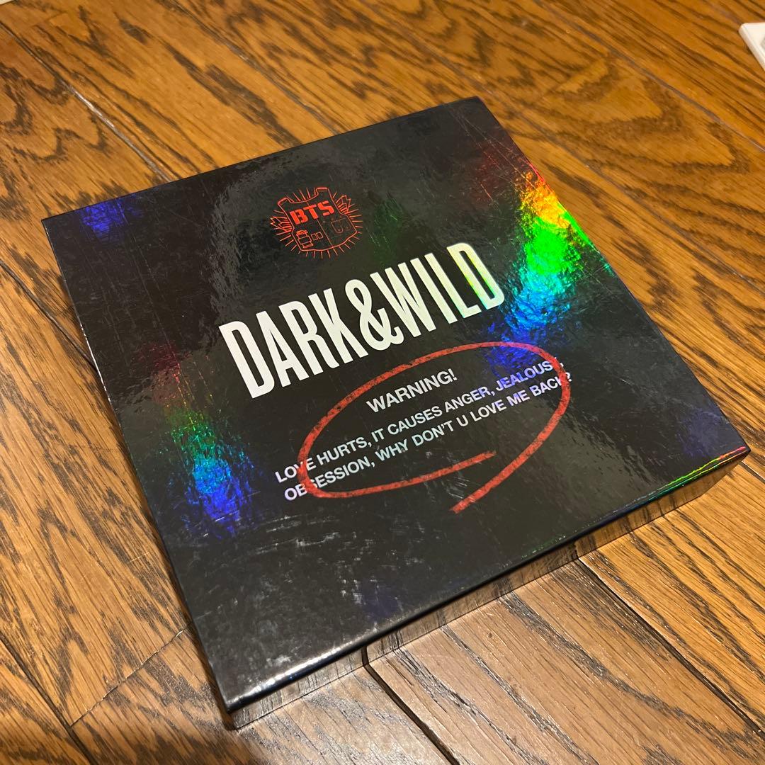 BTS DARK & WILD CD フォトカード付き - メルカリ
