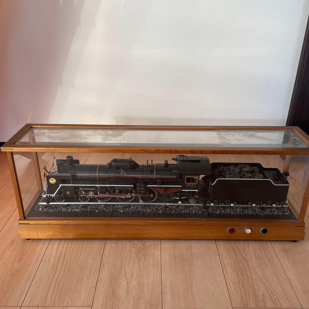 日本の蒸気機関車模型 ガラスケース付き C571 - メルカリ