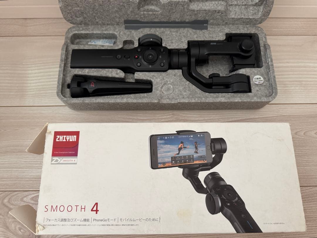 【美品】Zhiyun Smooth4 3軸スマホジンバル スタビライザー Amazon.co.jp: ZHIYUN SMOOTH 4 3軸スマホ用スタビライザー（日本語