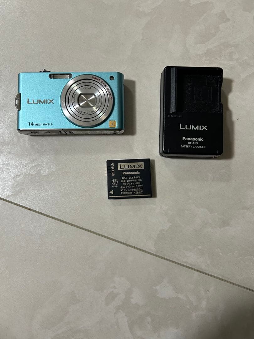 パナソニック【Panasonic 】DMC-FX66 ブルー 14メガピクセルPanasonic