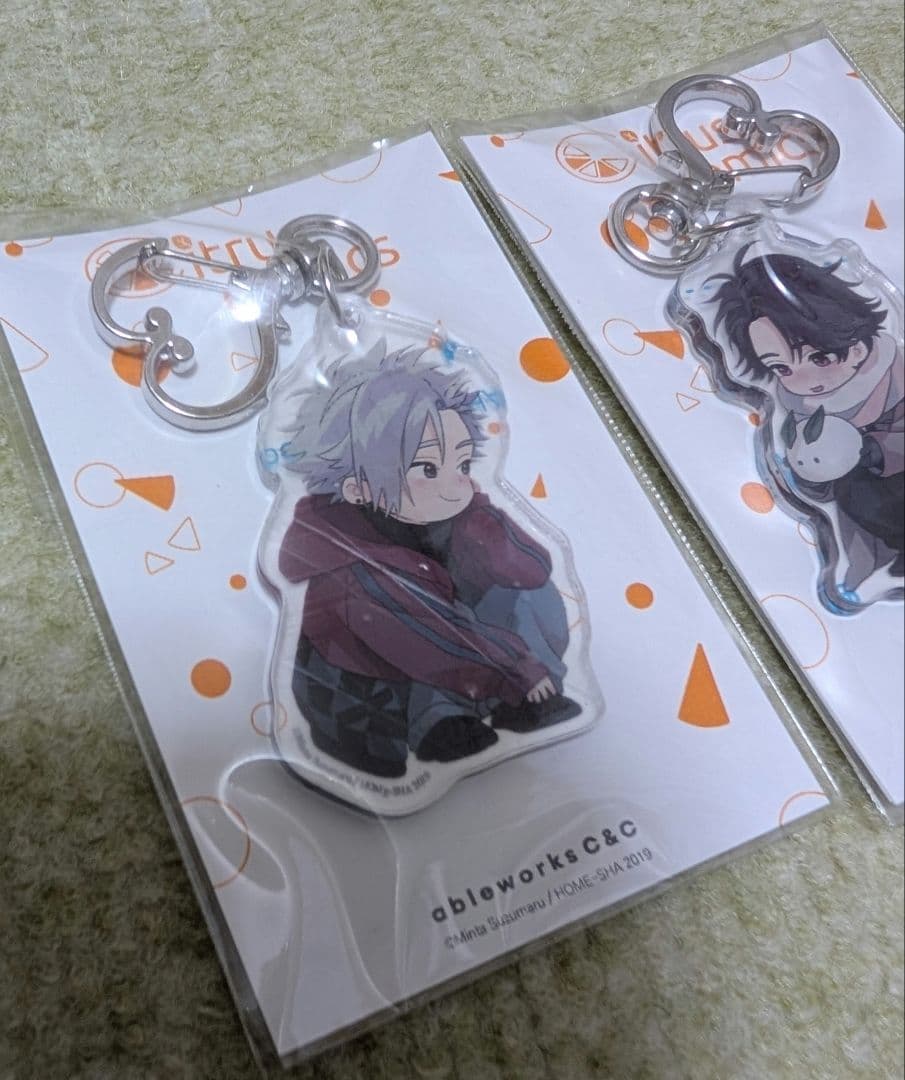 鈴丸みんた 恋をするつもりはなかった アクリルキーホルダー2体セット