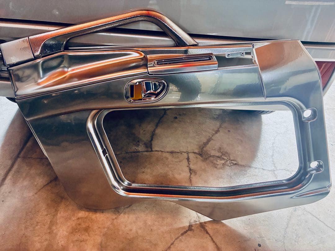 スーパーグレート★三菱★フソー★デコトラ ★プロフィア★内張り★メッキ★ギガ Fuso's new Super Great with fully plated finish unveiled! Japan