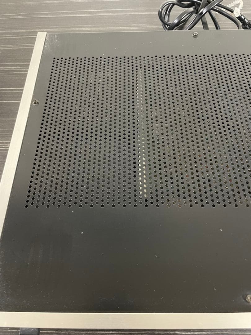 Accuphase アキュフェーズ C-220 プリアンプ 通電確認済み