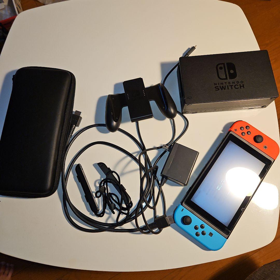 Nintendo　Switch eXtremeRate Nintendo Switch用交換フルセットシェル＆ボタン【サクラ