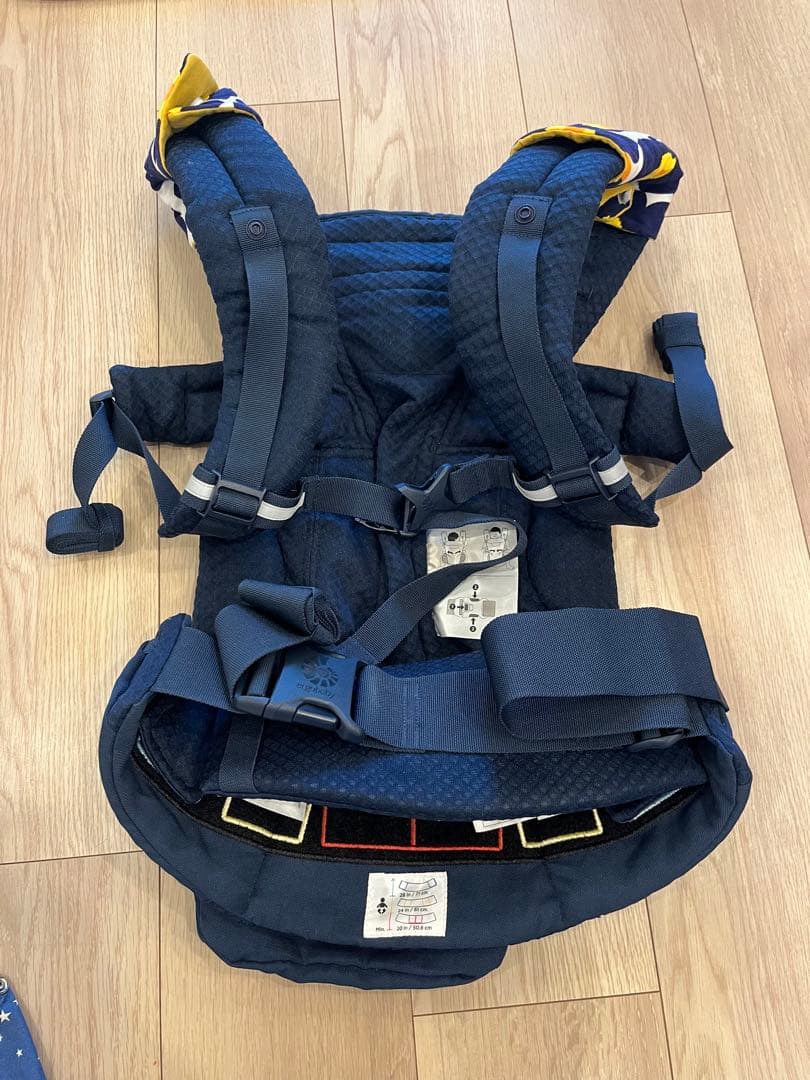 専用 エルゴベビー OMNI Breeze ネイビーの通販はau PAY マーケット
