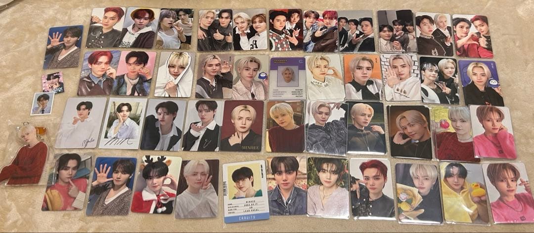 CRAVITY ミニ トレカ アクキー 約50枚 - メルカリ