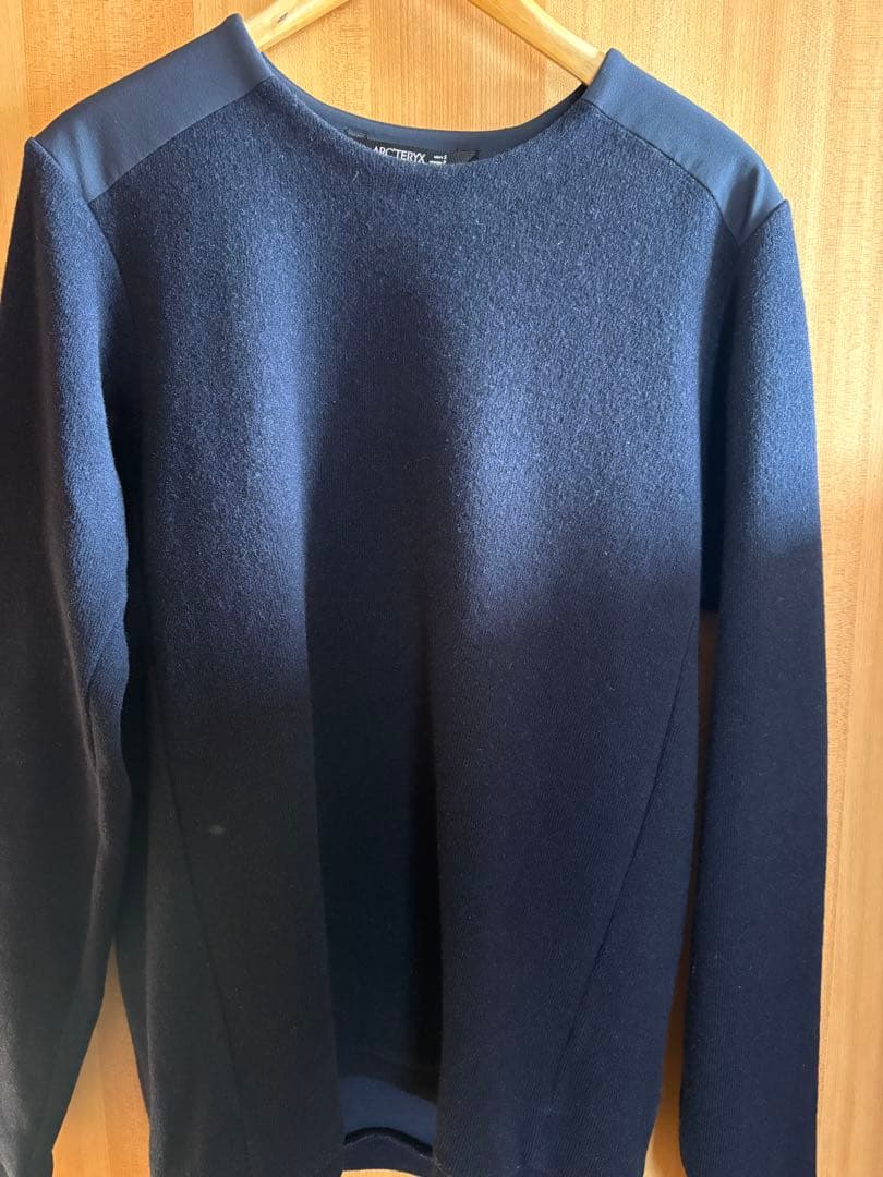 ARC'TERYX ドノバンクルーネックセーター - メルカリ