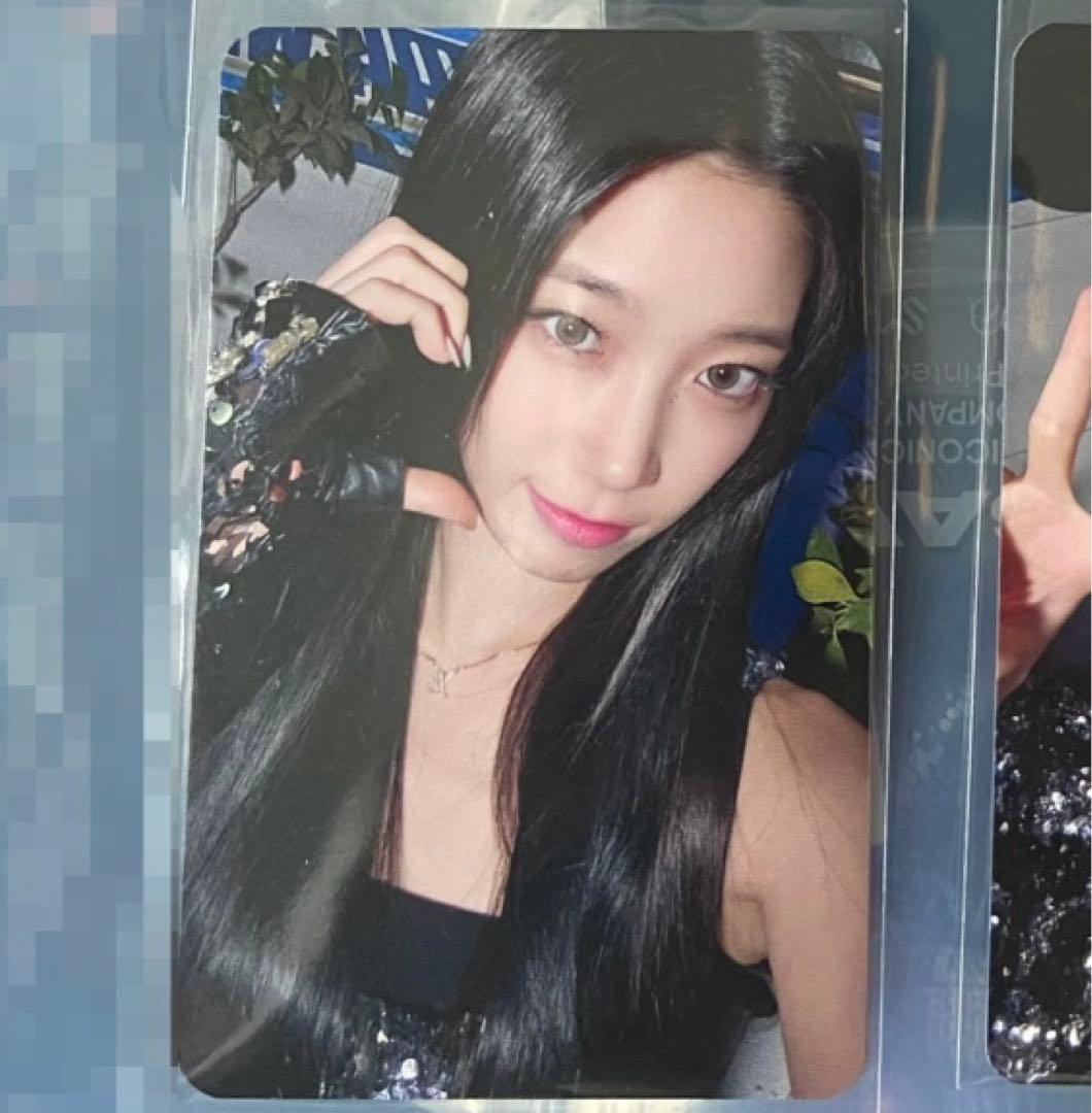 ルセラフィム カズハ コーチェラ hello82 US 限定 トレカ - メルカリ