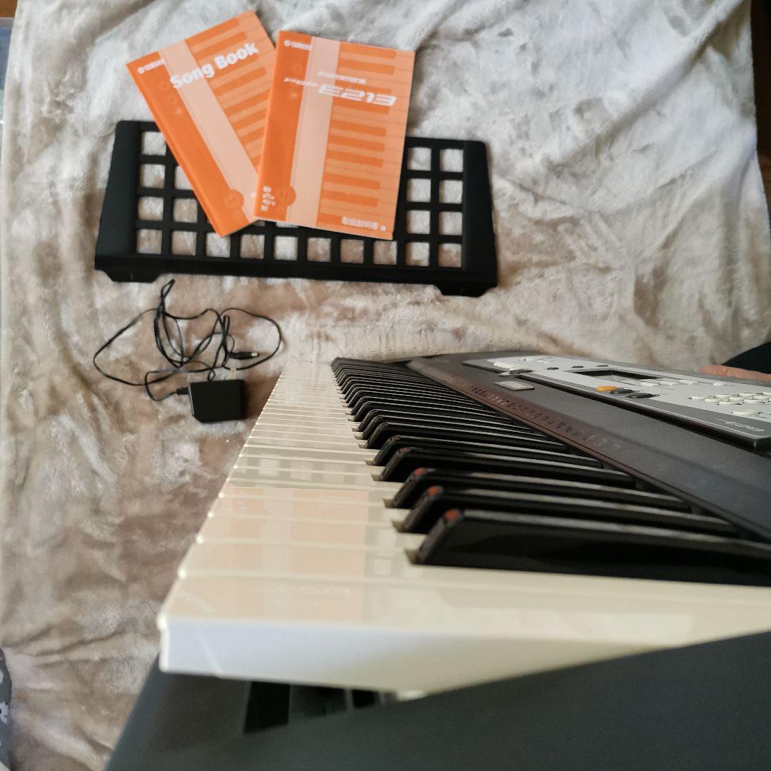 Yamaha PSR-E213 電子ピアノ電子キーボード箱入り 説明書・楽譜付き
