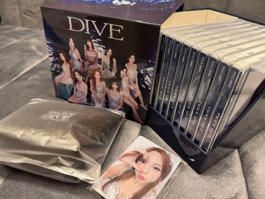 TWICE DIVE 777限定　AnniversaryBOX 希少 TWICE DIVE 7th Anniversary コレクションボックス - メルカリ